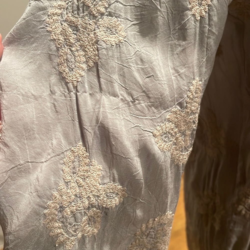 JOHNNY WAS TUNIC  Small | minor damage on sleeve | PRELOVED ~ Dusty Blue - Picture 9 of 10